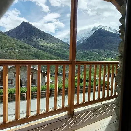 Le Temps Retrouve - Casa Tipica Con Giardino Ferienhaus Villeneuve