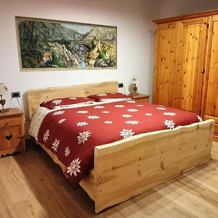 Holiday home Le Temps Retrouve - Casa Tipica Con Giardino Villeneuve