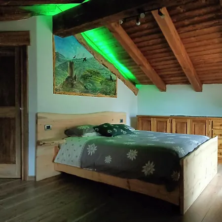 Le Temps Retrouve - Casa Tipica Con Giardino Dom wakacyjny Villeneuve