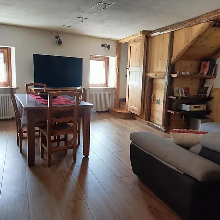 Ferienhaus Le Temps Retrouve - Casa Tipica Con Giardino Villeneuve